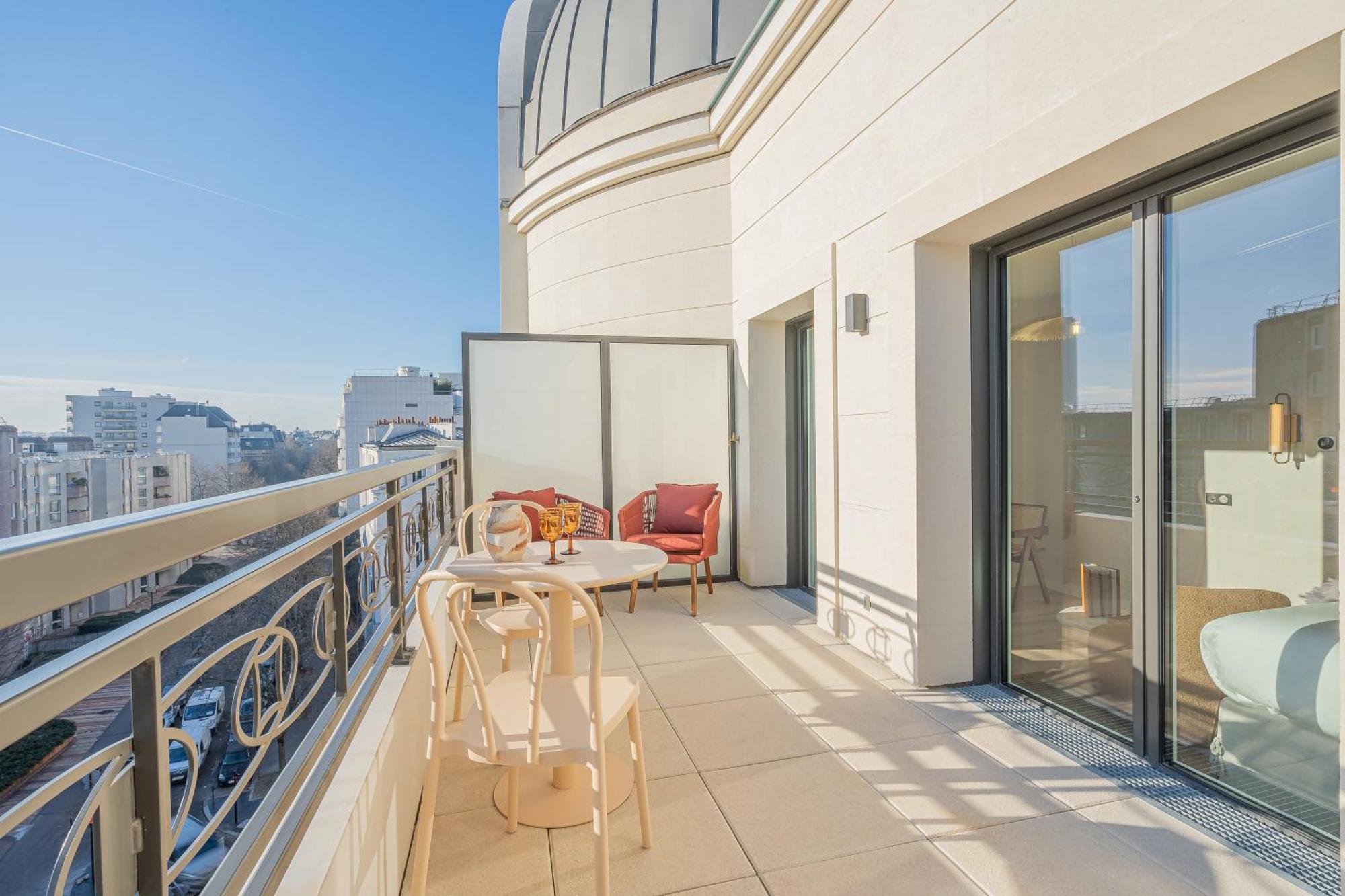 Yuna Porte-maillot - Aparthotel Levallois-Perret