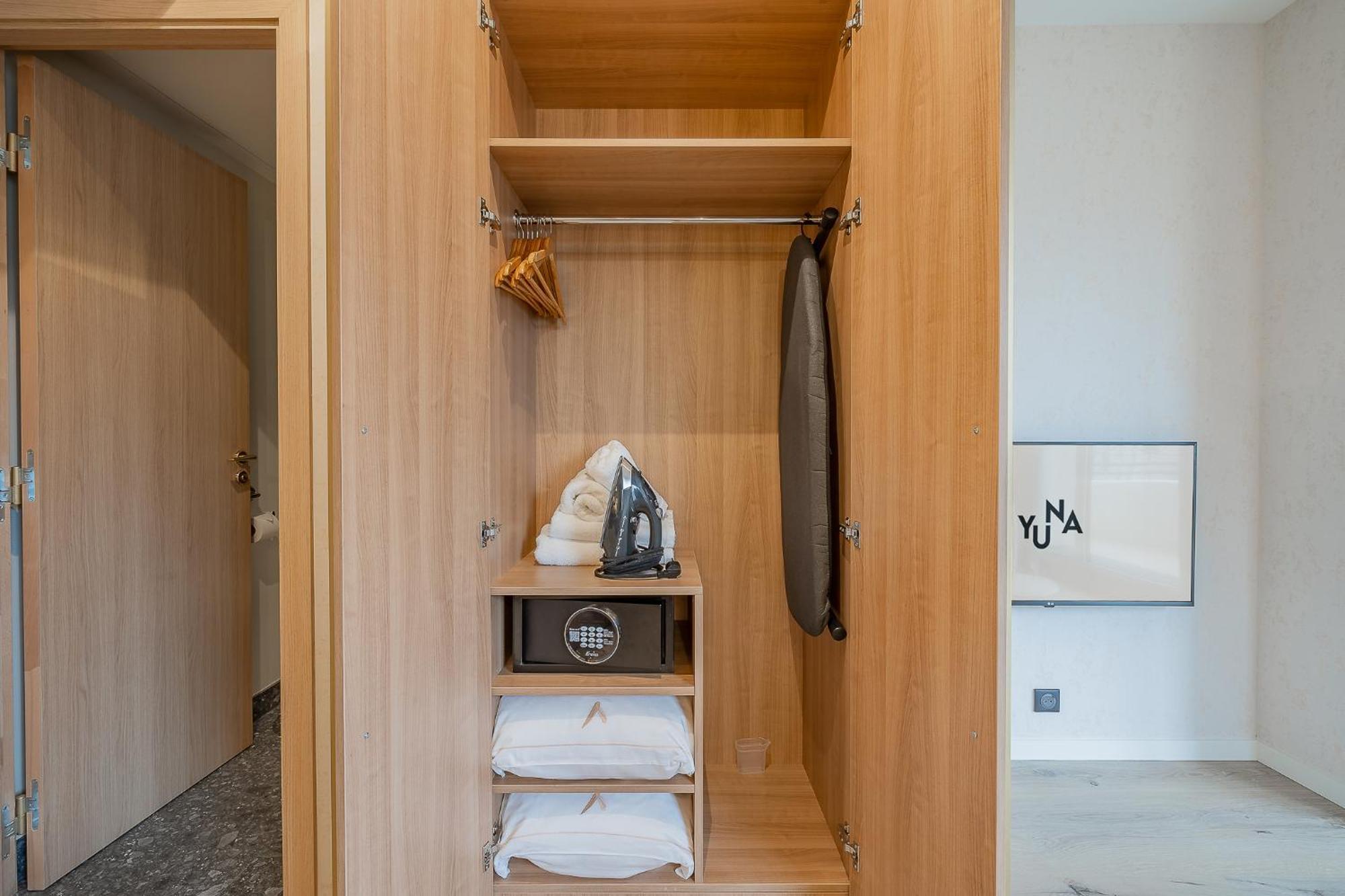 Aparthotel Yuna Porte-maillot -